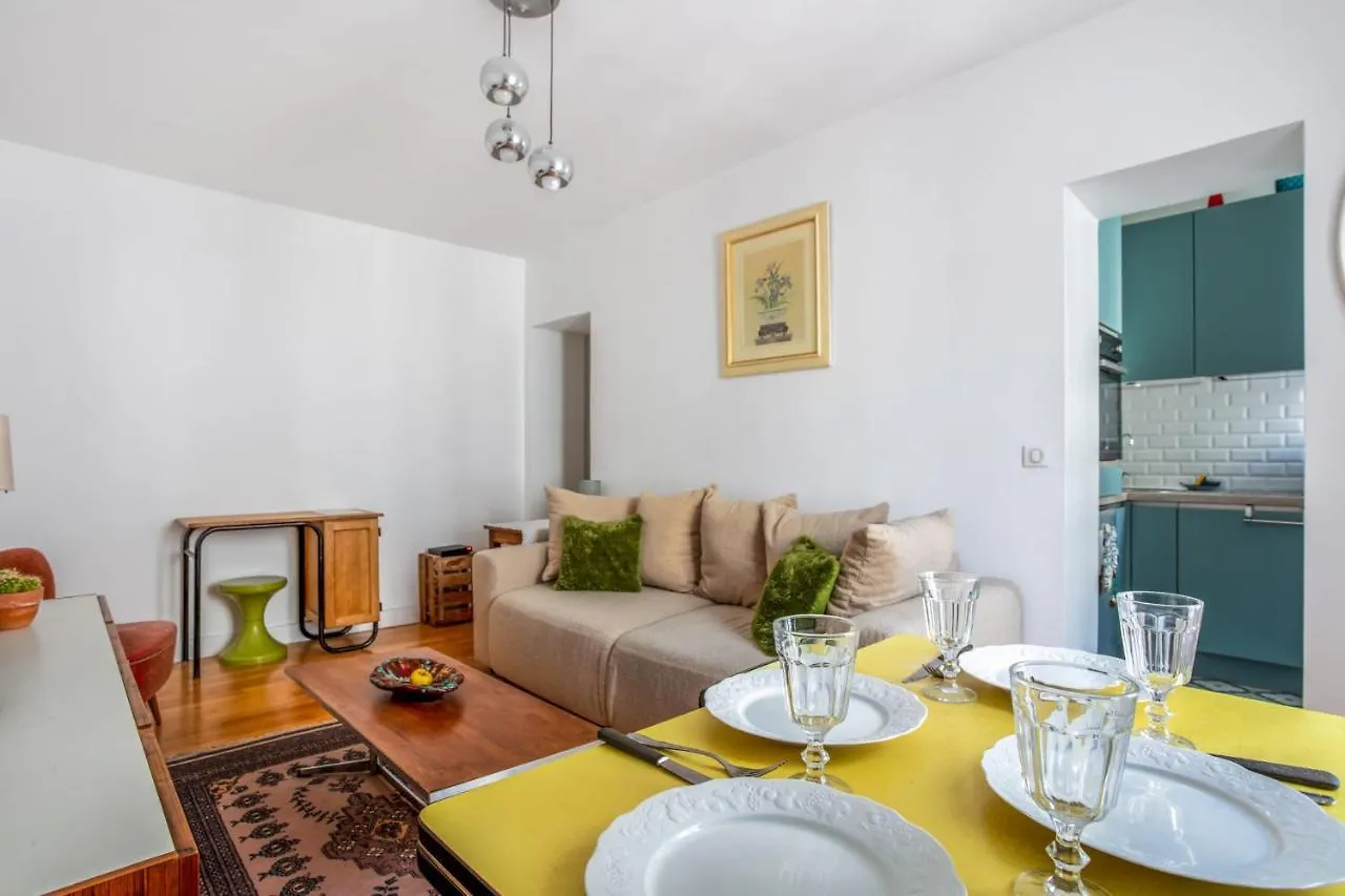 Charming Parisian Flat In The 11Th Arrondissement - Welkeys Apartment